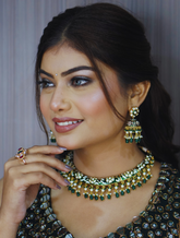 Amuukta Jewels Women's Green Jadau Neckpiece And Earring in Gold Plated Brass