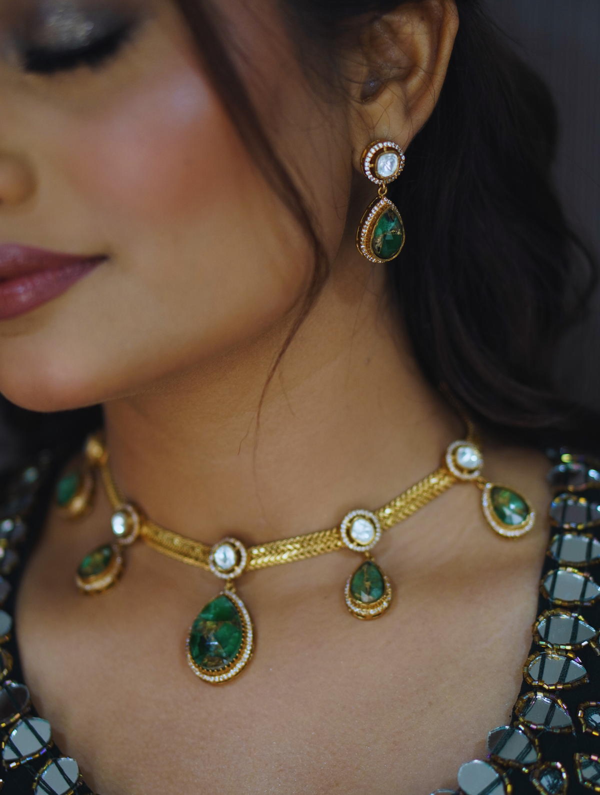 Amuukta Jewels Women's Green Fusion Neckpiece And Earring in Gold Plated Brass