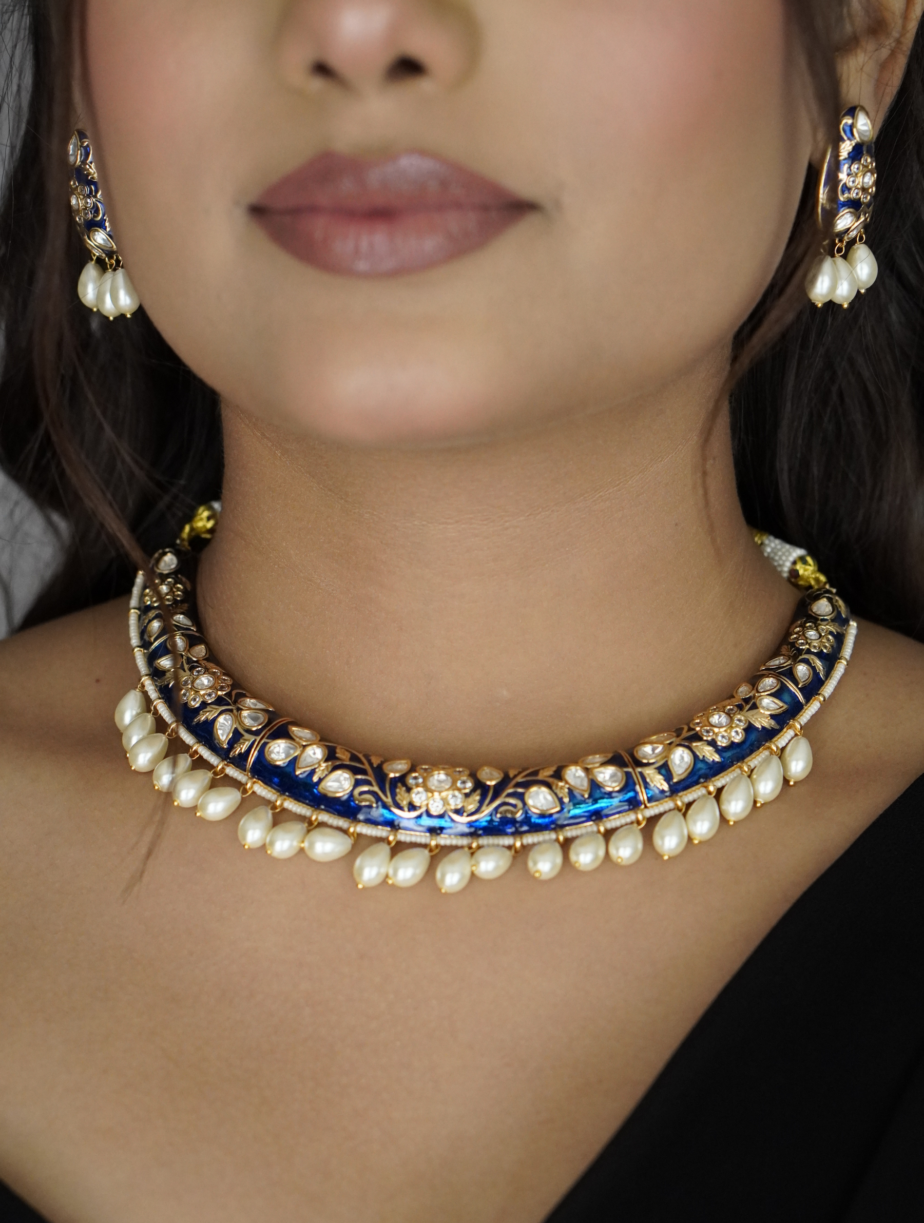 Amuukta Jewels Women's Blue Jadau Neckpiece And Earring in Gold Plated Brass