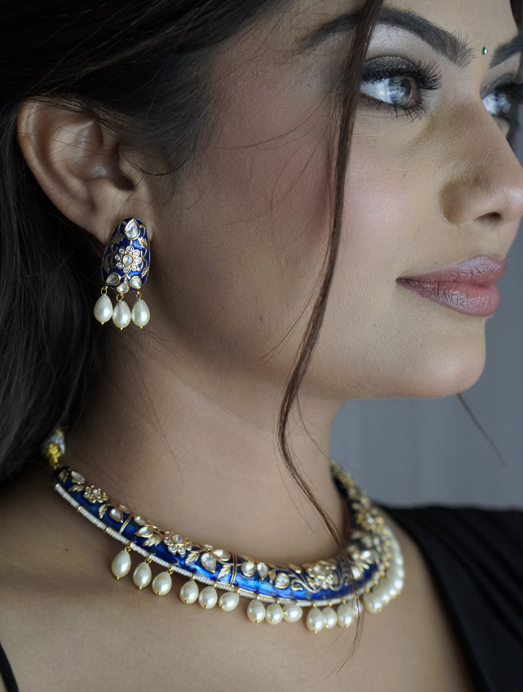 Amuukta Jewels Women's Blue Jadau Neckpiece And Earring in Gold Plated Brass