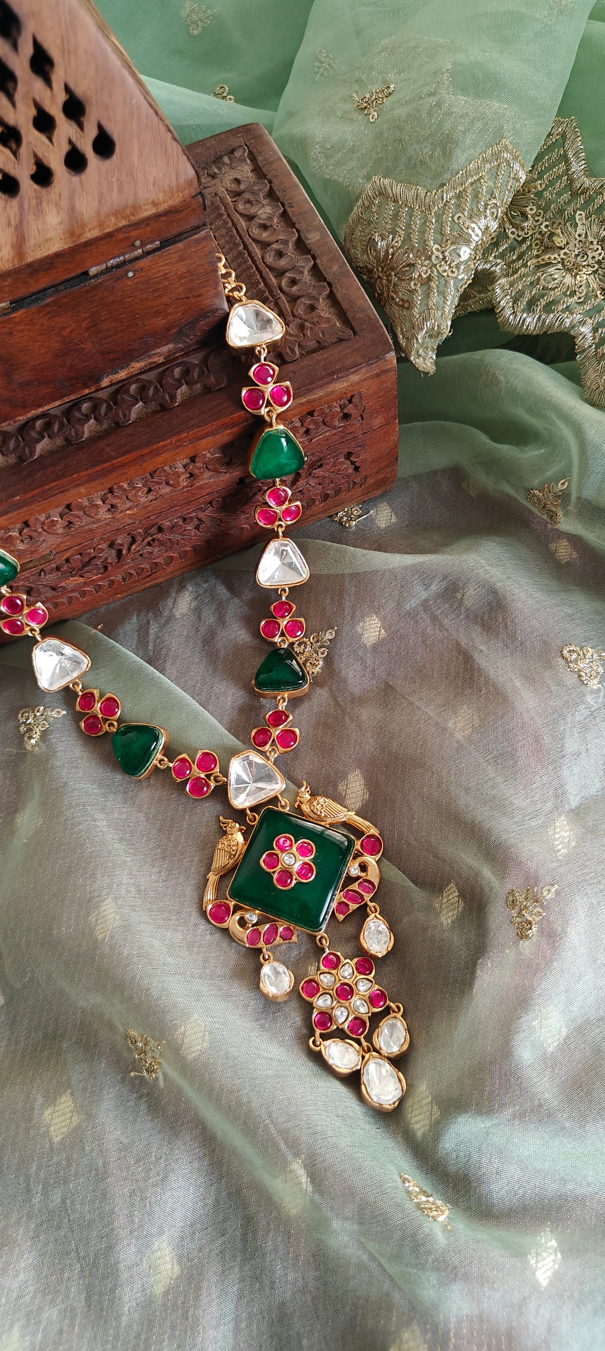 Amuukta Natural Stone Fusion Necklace Set in Green & Maroon