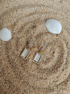 Amuukta Elegant 18K Gold & Mother of Pearl Earrings